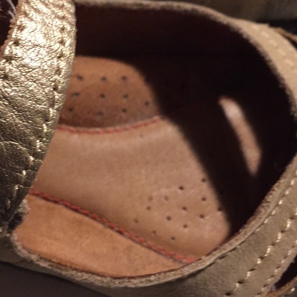 ⬇️EUC Cobb Hill by NEW BALANCE FLATS⬇️ - Picture 6 of 9